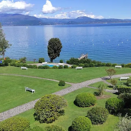 Front Lake Amazing View Manerba Del Garda Apartament *