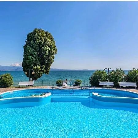 Apartament Front Lake Amazing View Manerba Del Garda *