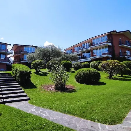 Front Lake Amazing View Manerba Del Garda Apartament Moniga del Garda
